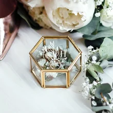 NEW TY Custom Hexagonal Glass Ring Box Geometrical Clear Jewelry Storage Box Eternal Flower ring holder DIY Delicate Wedding
NEW TY Custom Hexagonal Glass Ring Box Geometrical Clear Jewelry Storage Box Eternal Flower ring holder DIY Delicate Wedding