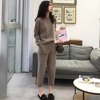 Tracksuit Women 2 Two Piece Set Outfits Sweatsuit Pullover Casual Cotton Elastic Waist Matching Sets Winter Trousers Suit V581
Tracksuit Women 2 Two Piece Set Outfits Sweatsuit Pullover Casual Cotton Elastic Waist Matching Sets Winter Trousers Suit V581