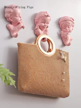 Direct sales new cute angel doll decoration hook creative single door behind the wall hanging key coat hook shape punching
Direct sales new cute angel doll decoration hook creative single door behind the wall hanging key coat hook shape punching