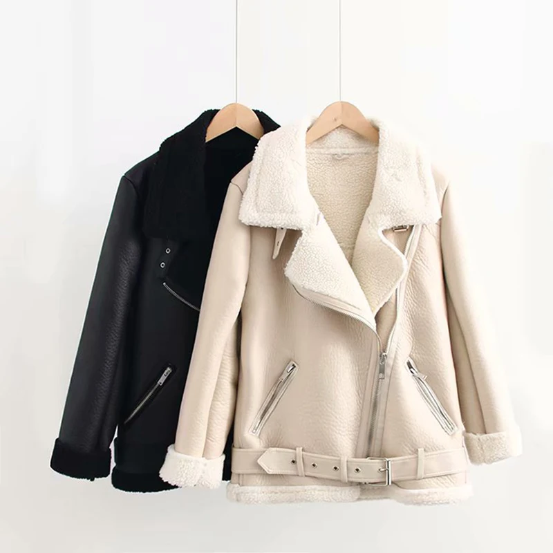2020 Autumn Winter Style Women's Patchwork Loose PU Faux Leather Jacket Turn-down Collar Lamb Warm Thick Jacket Coat with Belt
2020 Autumn Winter Style Women's Patchwork Loose PU Faux Leather Jacket Turn-down Collar Lamb Warm Thick Jacket Coat with Belt