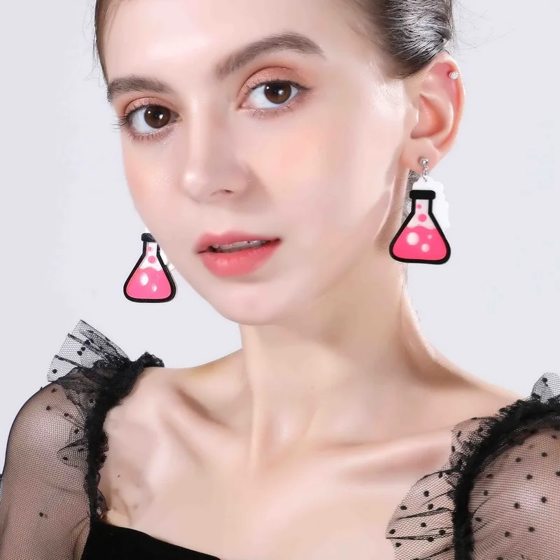 2019 New Small Crowd Design Personality Weird Cup Bottle Earrings Cute Acrylic Stud Earrings for Women Pendientes Mujer Moda
2019 New Small Crowd Design Personality Weird Cup Bottle Earrings Cute Acrylic Stud Earrings for Women Pendientes Mujer Moda