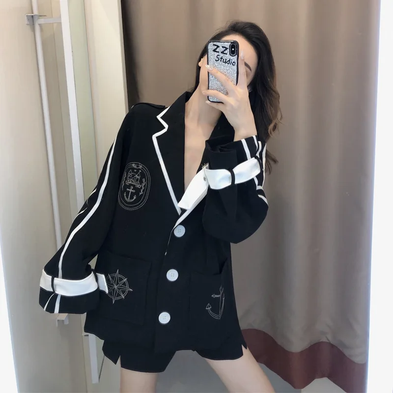Autumn 2019 New Suit Shows Outstanding Slim Net Red Famous Women Decrease Suit Single Breasted Notched Women Coat and Jackets
Autumn 2019 New Suit Shows Outstanding Slim Net Red Famous Women Decrease Suit Single Breasted Notched Women Coat and Jackets