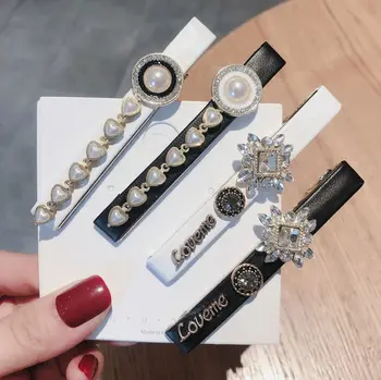 High Quality Bling Baroque Flower Heart PU Leather Hair Clips Hairband Bobby Pins Barrette Hairpins Headdress Beauty Accessories
High Quality Bling Baroque Flower Heart PU Leather Hair Clips Hairband Bobby Pins Barrette Hairpins Headdress Beauty Accessories