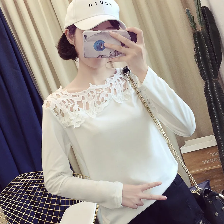 2019 new autumn long-sleeved hollow small fresh wild lace stitching T-shirt bottoming shirt
2019 new autumn long-sleeved hollow small fresh wild lace stitching T-shirt bottoming shirt