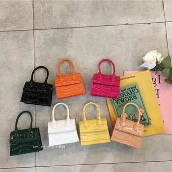 2020 Fashion Small Women's Bags Pu Leather Top-handle Handbags Solid Shoulder Bags Flap Crossbody Bags for Women Messenger Bags
2020 Fashion Small Women's Bags Pu Leather Top-handle Handbags Solid Shoulder Bags Flap Crossbody Bags for Women Messenger Bags