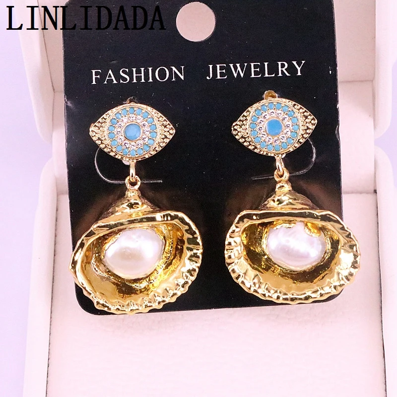 5Pair New Hot Fashion Nature Pearl Earrings Gold Color Sea Shell CZ Micro Pave Dangle Earring
5Pair New Hot Fashion Nature Pearl Earrings Gold Color Sea Shell CZ Micro Pave Dangle Earring