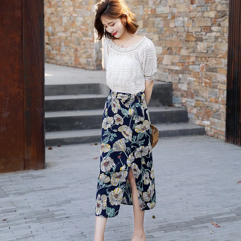 Women Solid Color Strapless Slash Neck Top High Waist Elastic Floral Print Skirts Two Pieces Set Female Fashion Outfit
Women Solid Color Strapless Slash Neck Top High Waist Elastic Floral Print Skirts Two Pieces Set Female Fashion Outfit