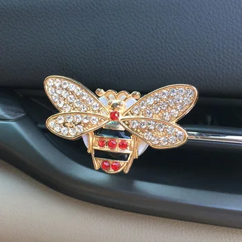 Cute Air Freshener In The Car Perfume Diffuser Vent Clip Luxury Diamond Bee Car Flavoring For Auto Bling Car Interior Accessory 
Cute Air Freshener In The Car Perfume Diffuser Vent Clip Luxury Diamond Bee Car Flavoring For Auto Bling Car Interior Accessory