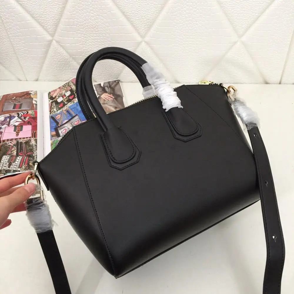 2019 Autumn new high-grade real leather material luxury women's shoulder portable large-capacity shell bag free shipping
2019 Autumn new high-grade real leather material luxury women's shoulder portable large-capacity shell bag free shipping