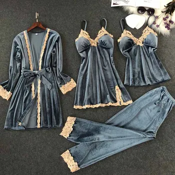 warm sleepwear sexy pajamas for women gold velvet clothes 4 pieces pajamas set winter robe with chest pad female sleepwear suit
warm sleepwear sexy pajamas for women gold velvet clothes 4 pieces pajamas set winter robe with chest pad female sleepwear suit