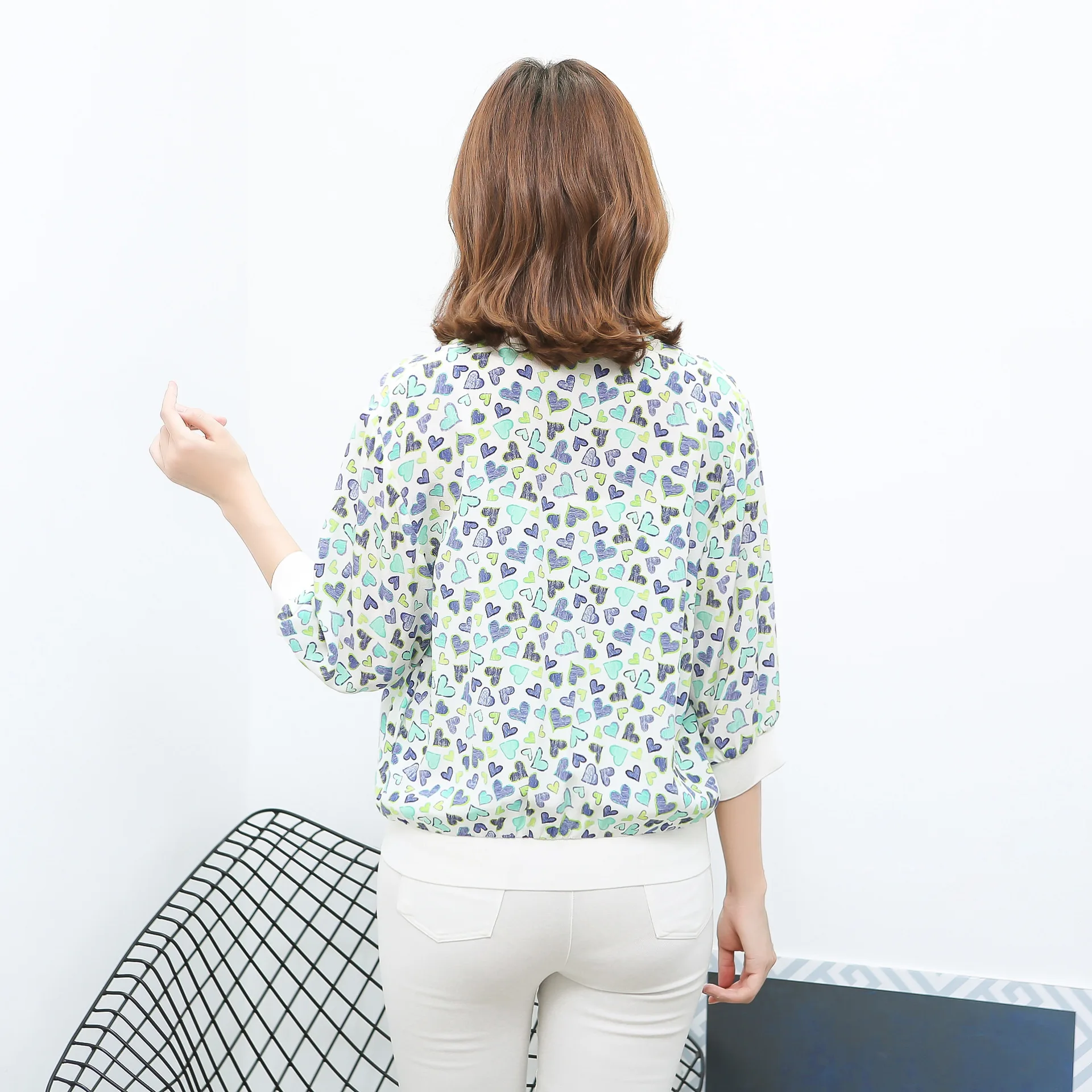Autumn Single Layer Thin 100% Real Silk WOMEN'S Dress Short Jacket Zipper Three-quarter-length Sleeve Korean New Style Jacket li
Autumn Single Layer Thin 100% Real Silk WOMEN'S Dress Short Jacket Zipper Three-quarter-length Sleeve Korean New Style Jacket li