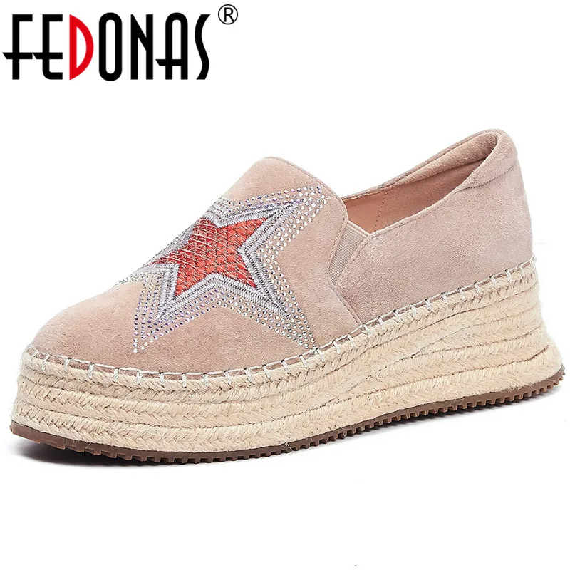 FEDONAS Spring Newest Crystal Kid Suede Women Flats Platform Casual Sports Shoes Woman Comfortable Breathable Embroider Shoes
FEDONAS Spring Newest Crystal Kid Suede Women Flats Platform Casual Sports Shoes Woman Comfortable Breathable Embroider Shoes