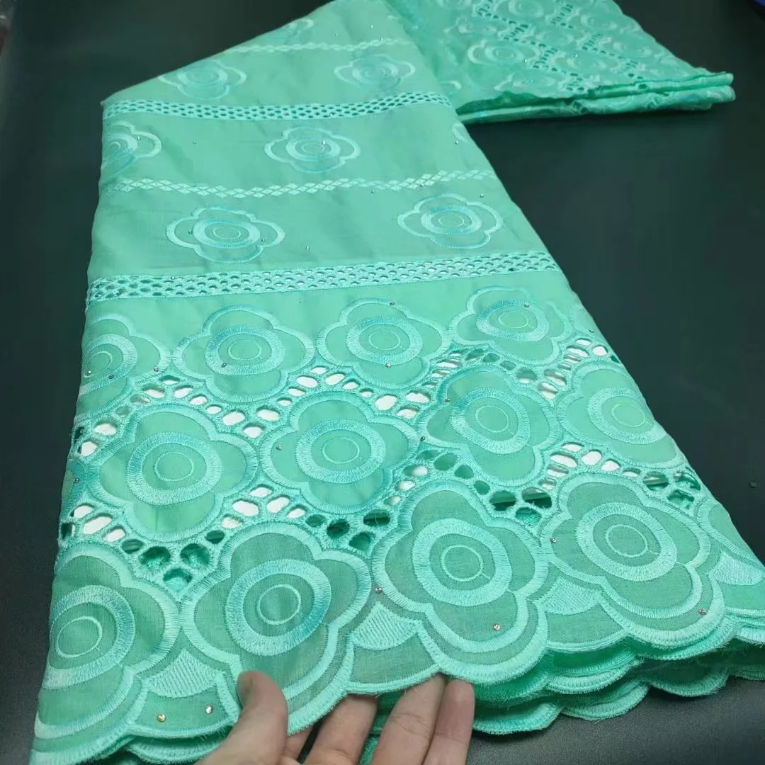 Эксклюзивное полированное хлопковое кружево, оригинальная австрийская вышитая африканская парная вдохновленная ткань, идеально подходит для леди и мужа TS9427
Эксклюзивное полированное хлопковое кружево, оригинальная австрийская вышитая африканская парная вдохновленная ткань, идеально подходит для леди и мужа TS9427
