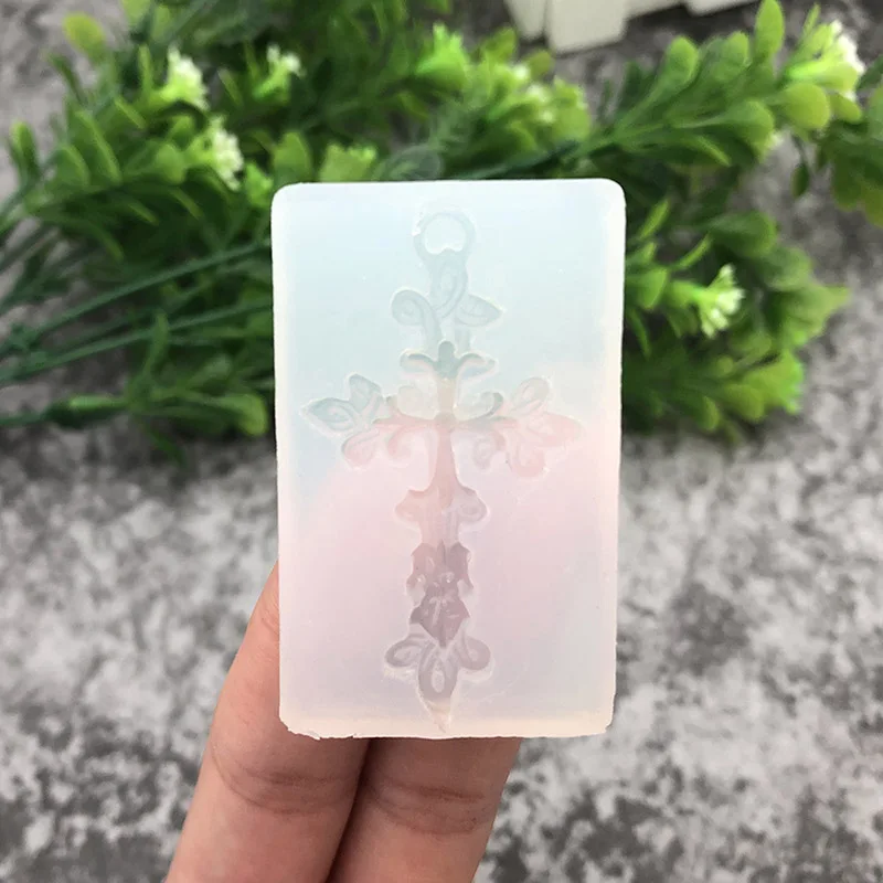 1pcs Cross Pendant Resin Molds Epoxy Clear Silicone Resin UV Liquid Mold DIY Jewelry Making Craft Tool
1pcs Cross Pendant Resin Molds Epoxy Clear Silicone Resin UV Liquid Mold DIY Jewelry Making Craft Tool