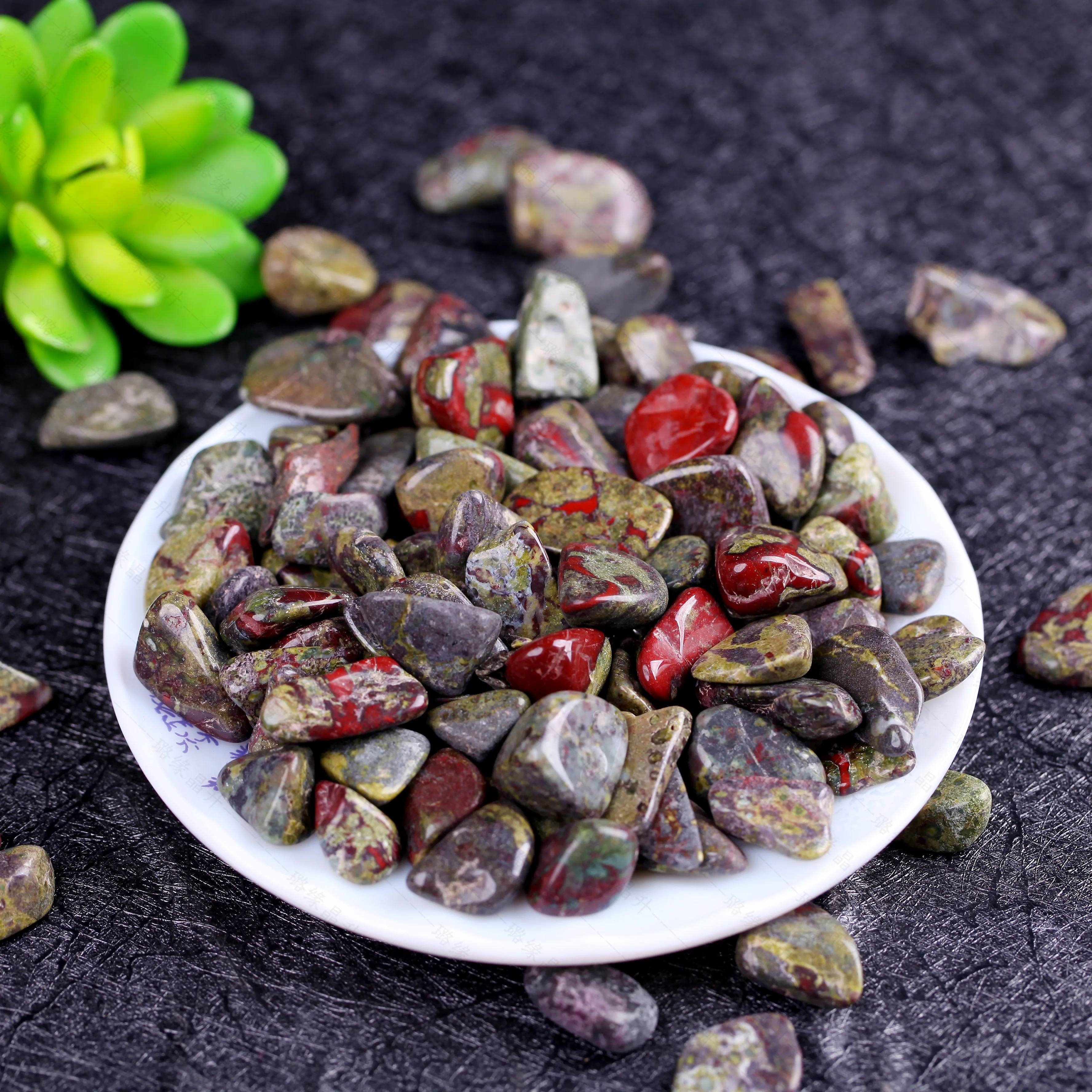 NaturalCrystalGravelDragonStoneGravelSmallParticlesDecoration Degaussing PurificationFishTankFlowerpotLandscapingDecorativeStone
NaturalCrystalGravelDragonStoneGravelSmallParticlesDecoration Degaussing PurificationFishTankFlowerpotLandscapingDecorativeStone