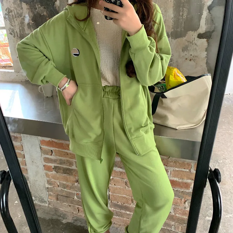 2019 Photo Shoot Hong Kong Style WOMEN'S Suit Retro Avocado Green Matcha Green Sporty Autumn Clothing Women's Two-Piece Set
2019 Photo Shoot Hong Kong Style WOMEN'S Suit Retro Avocado Green Matcha Green Sporty Autumn Clothing Women's Two-Piece Set