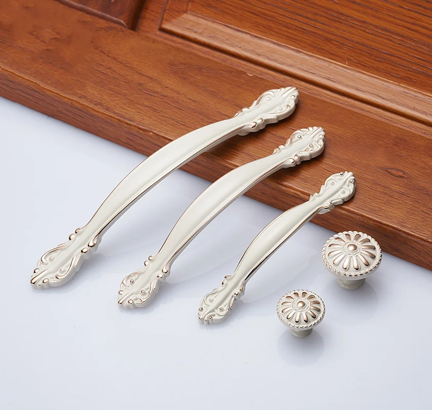 European Aluminum Alloy Cabinet Handles Wadrobe Door Pulls Drawer Knobs Kitchen Cupboard Handles Furniture Handle Hardware
European Aluminum Alloy Cabinet Handles Wadrobe Door Pulls Drawer Knobs Kitchen Cupboard Handles Furniture Handle Hardware