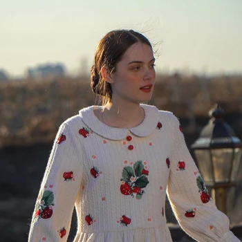 Autumn Spring New Original Design Women Vintage French Strawberry Embroidery Knitted Cotton White Dresses
Autumn Spring New Original Design Women Vintage French Strawberry Embroidery Knitted Cotton White Dresses