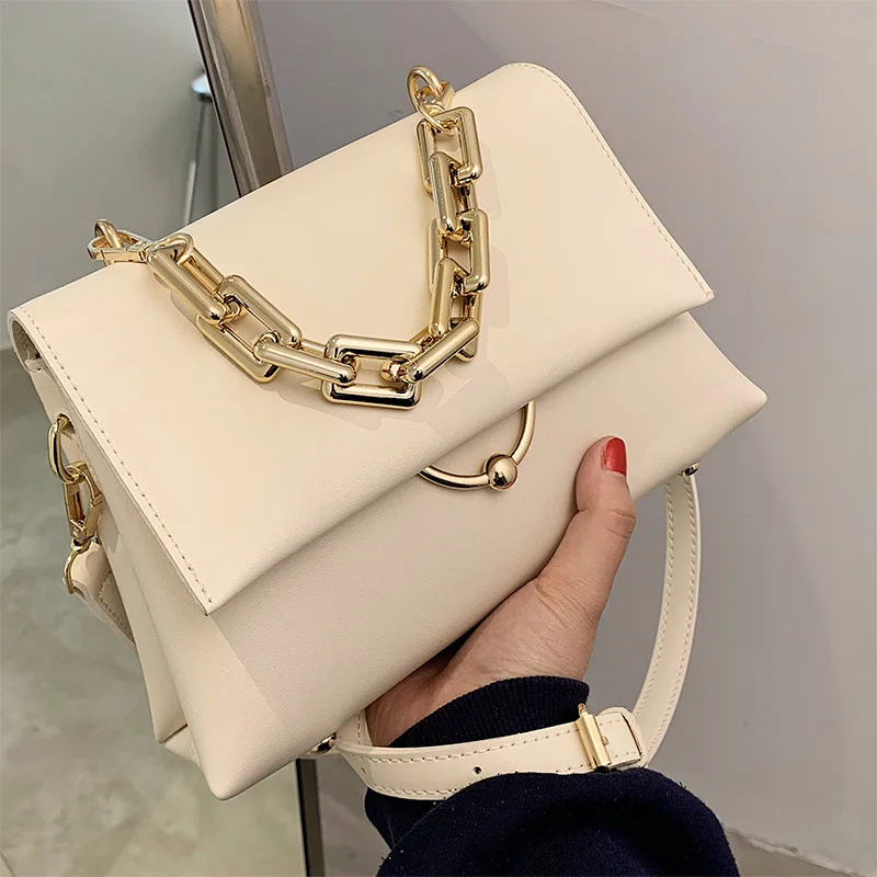 Luxury Thick Gold Chains Crossbody Bags for Women 2021 Fashion Soft Leather beige Women's Designer Handbags Trend Shoulder Bag
Luxury Thick Gold Chains Crossbody Bags for Women 2021 Fashion Soft Leather beige Women's Designer Handbags Trend Shoulder Bag