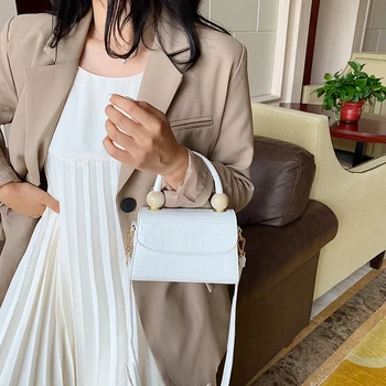 2020 New Crocodile Pattern Small Square Bag Fashion All-match Handbag Casual Shopping Ladie Diagonal Bag White Girl Shoulder Bag
2020 New Crocodile Pattern Small Square Bag Fashion All-match Handbag Casual Shopping Ladie Diagonal Bag White Girl Shoulder Bag