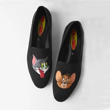 2020 New Spring Autumn Female Flat Loafers Shoes Women Casual Non-slip Suede Cat and Mouse Embroidered Flat Singal Shoes
2020 New Spring Autumn Female Flat Loafers Shoes Women Casual Non-slip Suede Cat and Mouse Embroidered Flat Singal Shoes