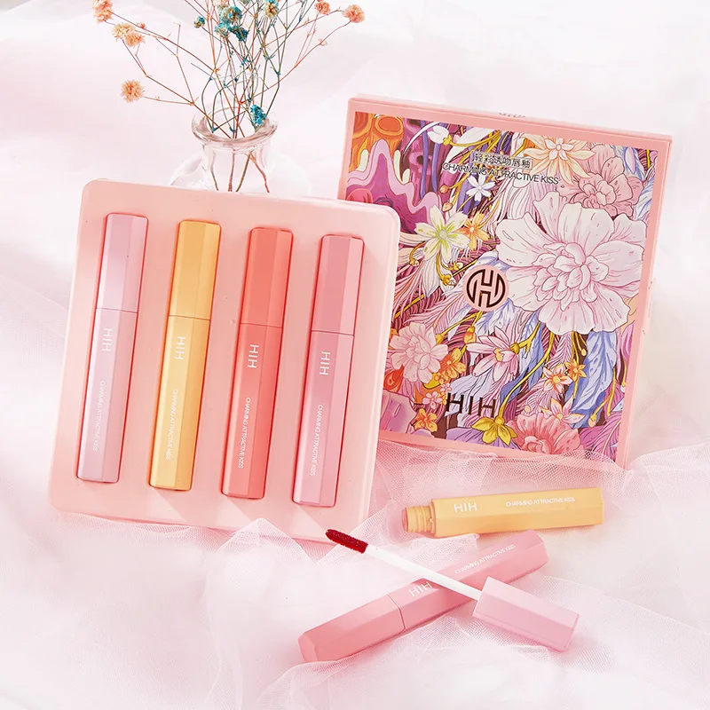 4 pieces of lip gloss water sensitive mist face matte lipstick moisturizing lasting and easy to color
4 pieces of lip gloss water sensitive mist face matte lipstick moisturizing lasting and easy to color