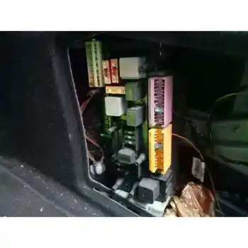 CASE RELAYS/FUSES MERCEDES C CLASS (W204) SALOON
CASE RELAYS/FUSES MERCEDES C CLASS (W204) SALOON