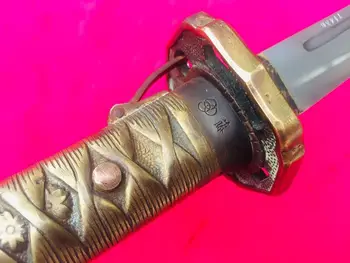 Vintage Copper handle Japanese Sword Military Katana Samurai Signed Blade Metal Saya
Vintage Copper handle Japanese Sword Military Katana Samurai Signed Blade Metal Saya