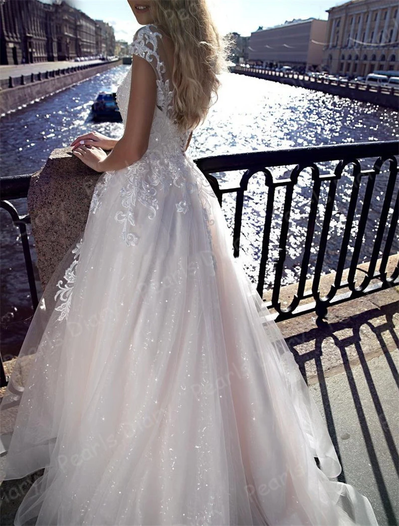 Beautiful-Sheer-Scoop-Neck-Short-Sleeves-Lace-Appliques-Wedding-Dress-Bridal-Gowns-Lace-Up-Corset-Tulle (1)