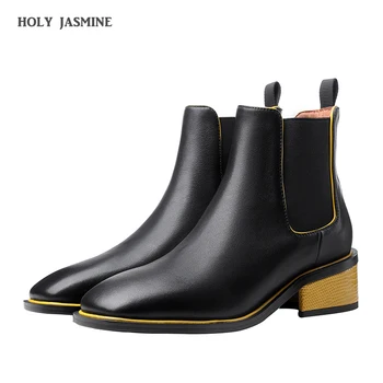 Women Genuine Leather Black Boots Brogue Carved Ankle Boots Fashion Chelsea Low Heels Ladies Booties Spring 2019 Ladies Shoes
Women Genuine Leather Black Boots Brogue Carved Ankle Boots Fashion Chelsea Low Heels Ladies Booties Spring 2019 Ladies Shoes