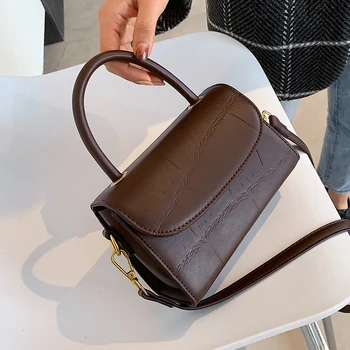 Small Bags New Fashionable Stylish Good Texture All-matching Shoulder Messenger Bag French Niche Simple Retro Female Women Flap 
Small Bags New Fashionable Stylish Good Texture All-matching Shoulder Messenger Bag French Niche Simple Retro Female Women Flap