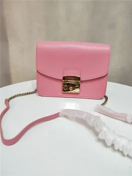 Original FURLA Women's Bags,High Quality Medium Size Women's Furla Leather Bags Pink Color Size 21cm*9cm*15cm
Original FURLA Women's Bags,High Quality Medium Size Women's Furla Leather Bags Pink Color Size 21cm*9cm*15cm