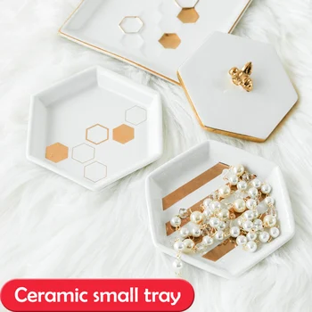 Ceramic Hexagonal Small Tray Jewelry Storage Plate Shooting props Display Plate Home Decorative Goods Cute Food Dessert Dish 
Ceramic Hexagonal Small Tray Jewelry Storage Plate Shooting props Display Plate Home Decorative Goods Cute Food Dessert Dish