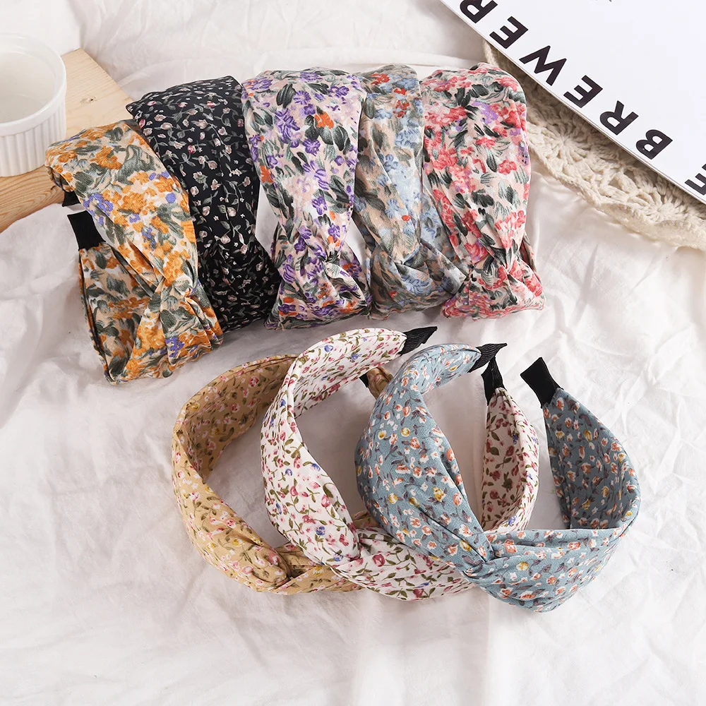 Korean Floral Print Wide Cross Bow Hairbands Vintage Handmade Headbands Bohemian Hair Accessories Sweet Hair Holder
Korean Floral Print Wide Cross Bow Hairbands Vintage Handmade Headbands Bohemian Hair Accessories Sweet Hair Holder