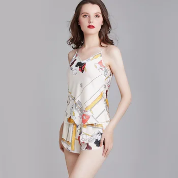 Samwestart 2020 new silk pajamas women summer sexy underwear thin suspenders shorts suit sexy pajamas Summer sleepwear
Samwestart 2020 new silk pajamas women summer sexy underwear thin suspenders shorts suit sexy pajamas Summer sleepwear