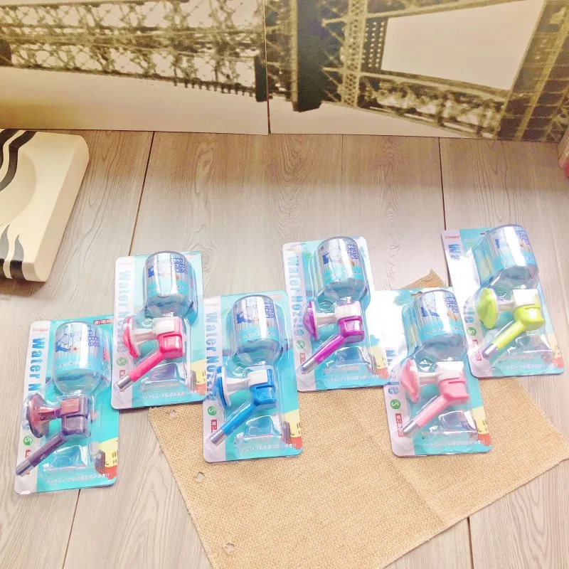 Висячая Питьевая бутылка для воды для домашних собак и кошек квадратная голова общие продажи без пружинных производителей
Висячая Питьевая бутылка для воды для домашних собак и кошек квадратная голова общие продажи без пружинных производителей