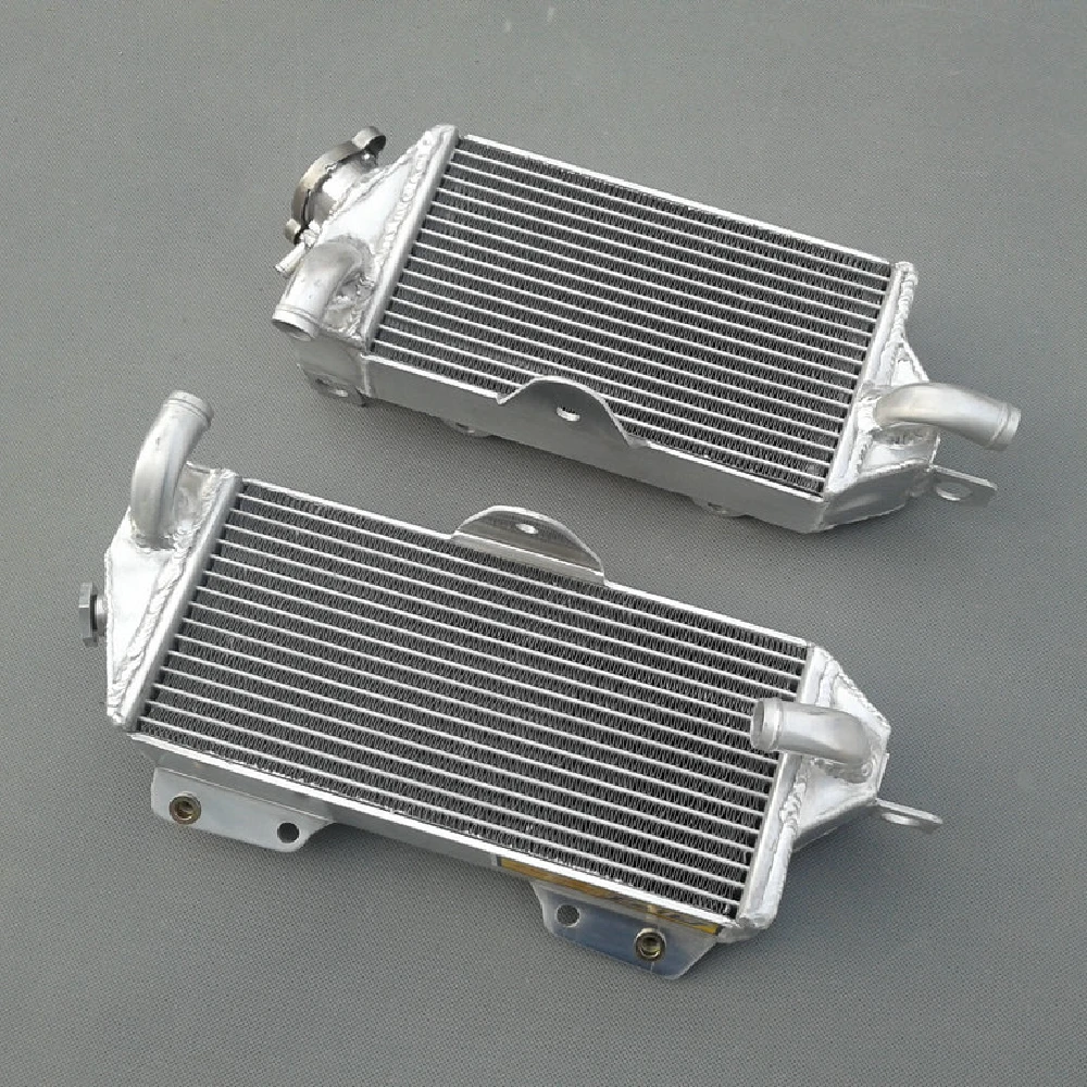 L & R алюминиевый радиатор для 1988 - 2004 Kawasaki KX500 1989 1990 1991 1992 1993 1994 95 96 1997 2000 2001 2002 2003 04
L & R алюминиевый радиатор для 1988 - 2004 Kawasaki KX500 1989 1990 1991 1992 1993 1994 95 96 1997 2000 2001 2002 2003 04