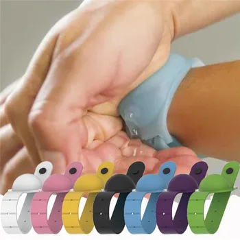Hand Squeeze Wristband Hand Dispenser Anti Leak Silicone Hydroalcoholic Gel Disinfectant Bracelet For Children Adult Refillable
Hand Squeeze Wristband Hand Dispenser Anti Leak Silicone Hydroalcoholic Gel Disinfectant Bracelet For Children Adult Refillable