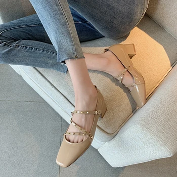 Spring and autumn 2020 new all-match rivet leather mid-heel shoes shallow mouth thick heel Mary Jane shoes female X410
Spring and autumn 2020 new all-match rivet leather mid-heel shoes shallow mouth thick heel Mary Jane shoes female X410