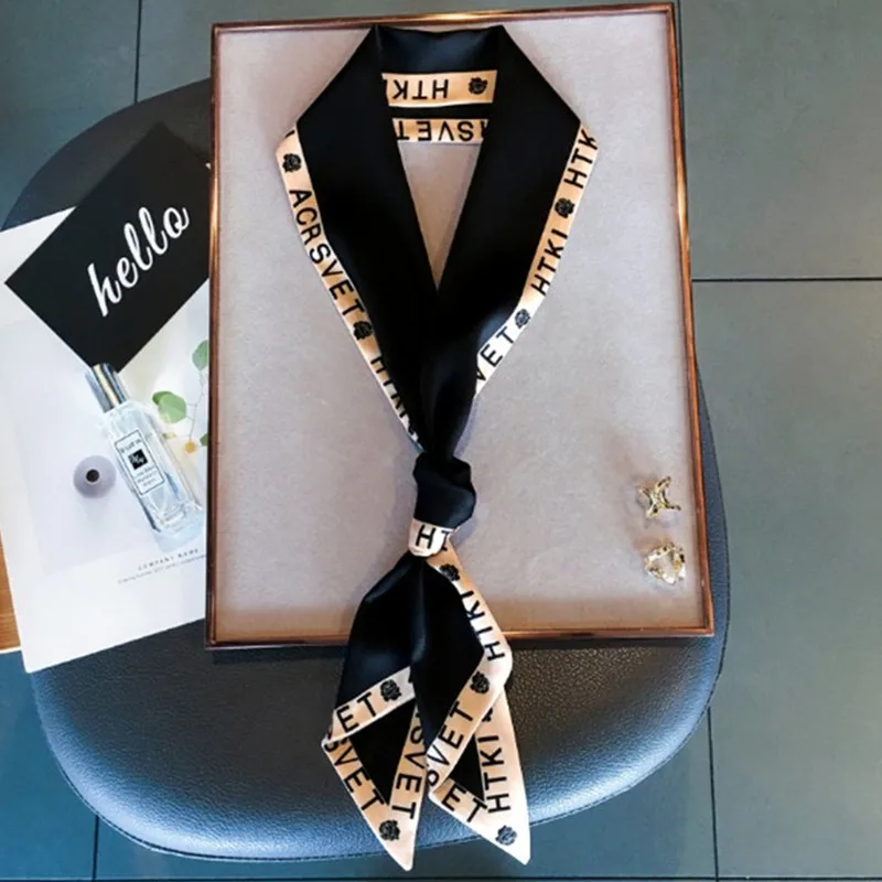 Women's double-sided silk scarf with letters ribbon can modify the face 13*140cm-black
Women's double-sided silk scarf with letters ribbon can modify the face 13*140cm-black