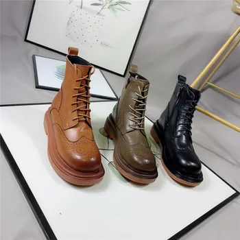 2020 autumn and winter new broch carved thick heel short boots women thick-soled Martin boots leather handsome motorcycle boots
2020 autumn and winter new broch carved thick heel short boots women thick-soled Martin boots leather handsome motorcycle boots
