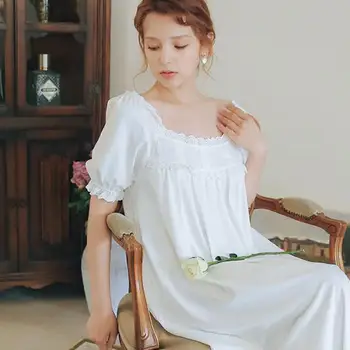 Summer Retro Comfortable Sleepwear Princess Style Home Service Thin Square Collar Lace Short Sleeve Long Section Nightdress 
Summer Retro Comfortable Sleepwear Princess Style Home Service Thin Square Collar Lace Short Sleeve Long Section Nightdress