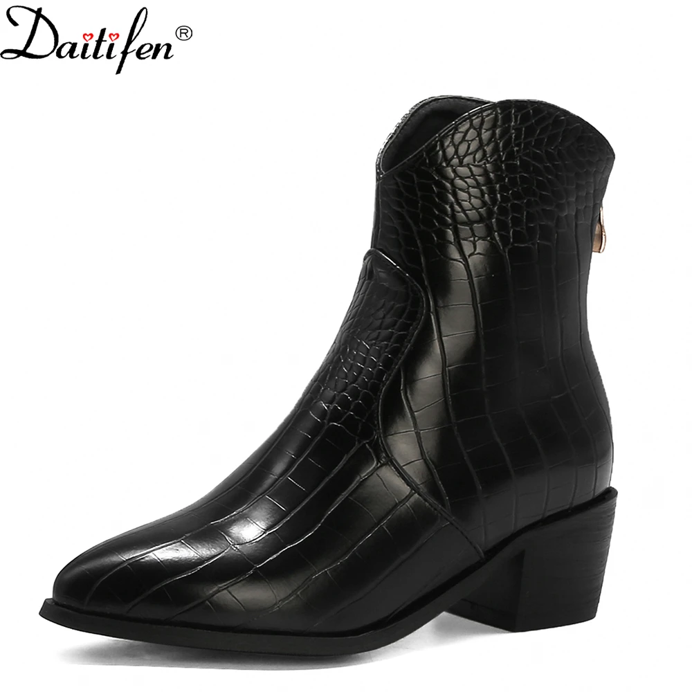 Daitife New Fashion Thick-Heeled Short Boots, Female Pointed Thick High-Heeled Nude Boots, Rear Zipper And Hollow Ankle Boots
Daitife New Fashion Thick-Heeled Short Boots, Female Pointed Thick High-Heeled Nude Boots, Rear Zipper And Hollow Ankle Boots