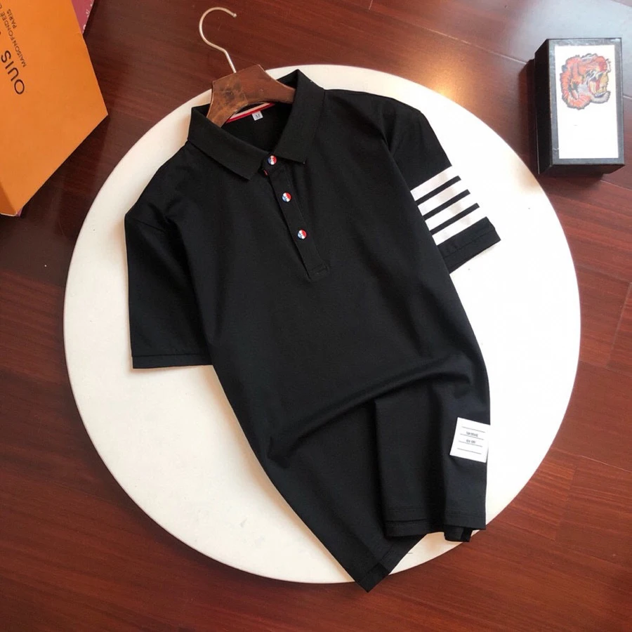 2020 Mens Clothing classic Summer Brand Short Sleeve Polo Shirt Men Casual Regular cotton luxury designer Homme Solid Slim Polos
2020 Mens Clothing classic Summer Brand Short Sleeve Polo Shirt Men Casual Regular cotton luxury designer Homme Solid Slim Polos
