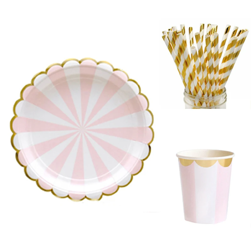 Фото Тарелка для торта послеобеденного чая с горячей штамповкой розовая одноразовая