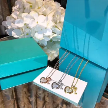 1:1Original classical charmZircon love heart key Pendant S925 Sterling silver Necklace Women Luxury brands Logo Fashion gift
1:1Original classical charmZircon love heart key Pendant S925 Sterling silver Necklace Women Luxury brands Logo Fashion gift