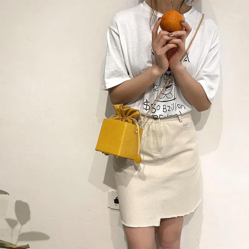Vintage Fake Alligator Leather Handbags Frame Leather Bag Fashion PU Leather Crocodile Bags Candy Color Handbag Crossbody Bag
Vintage Fake Alligator Leather Handbags Frame Leather Bag Fashion PU Leather Crocodile Bags Candy Color Handbag Crossbody Bag