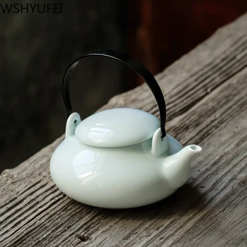 New style White porcelain Teapot solid wood handle Heat resistant Tea set tea set Teapot Household drinking utensils WSHYUFEI
New style White porcelain Teapot solid wood handle Heat resistant Tea set tea set Teapot Household drinking utensils WSHYUFEI