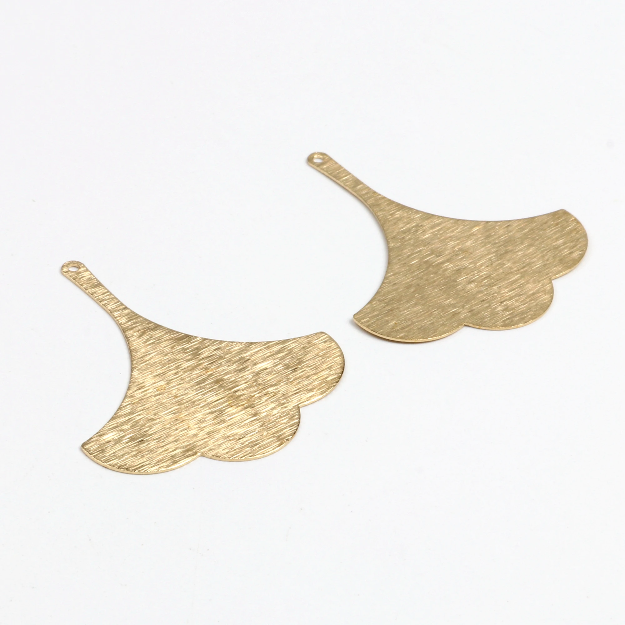 

Brass Textured Charms, Raw Brass Earrings Findings,Raw Brass Pendant,Leaf shaped Earrings Brass Charm,37.5x31mm-RB1321