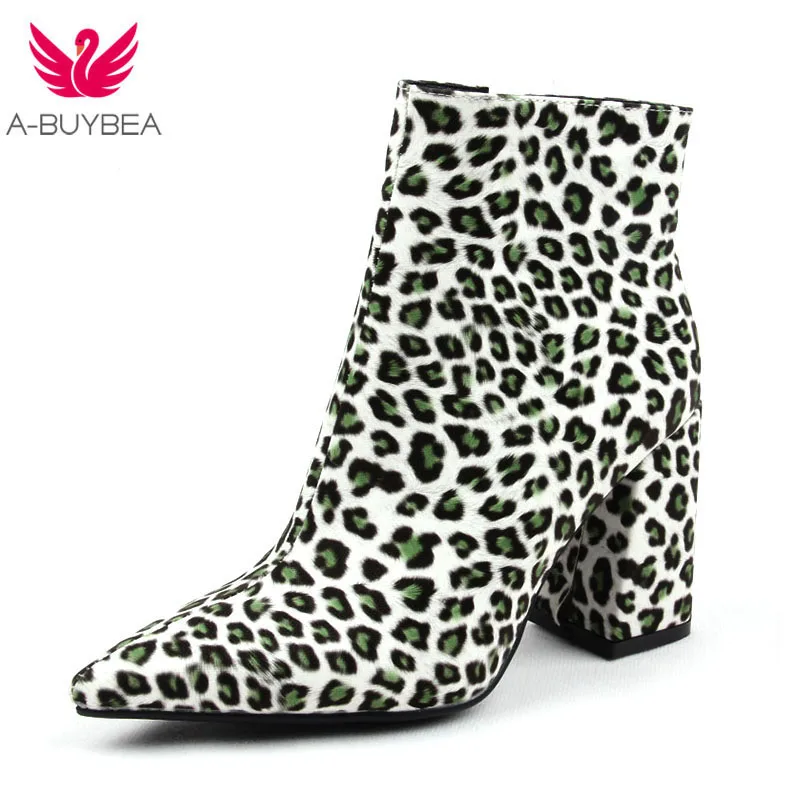 2020 Autumn Ankle Boots Leopard Print Lady Shoe Dress Party Mature Zipper Square Chunky Heels Fur Famous Brand Plus Size 34-43
2020 Autumn Ankle Boots Leopard Print Lady Shoe Dress Party Mature Zipper Square Chunky Heels Fur Famous Brand Plus Size 34-43